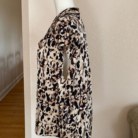 Banana Republic Blouse    - Picture 4 of 10